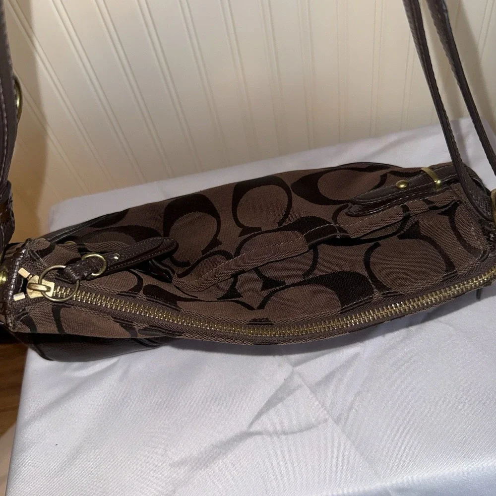 COACH Shoulder Bag Purse Signature C 23072M Chocolate Brown Canvas Leather
